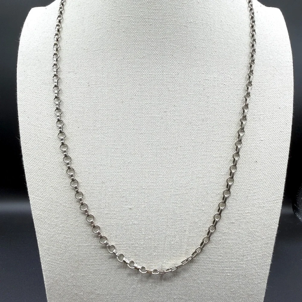 Silver Tone Textured Circle Link Chain Necklace Minimalist Statement Fashion